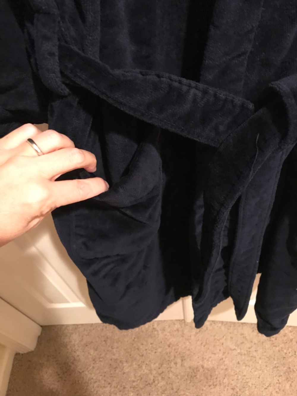 Navy blue robe - Picture 3 of 7